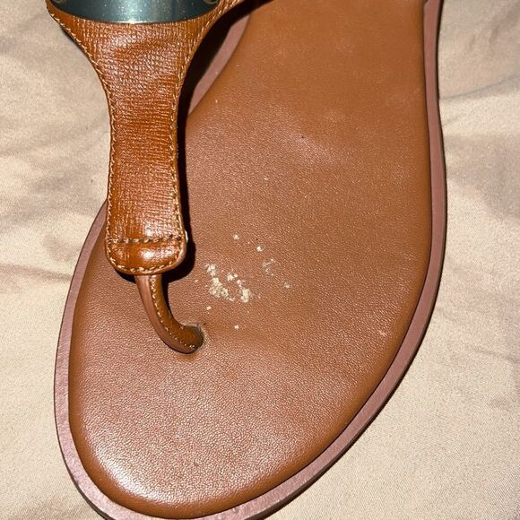 Michael Michael Kors camel colored gold plated thong sandals! - Picture 10 of 11